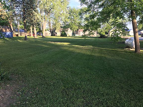 Huge Yard