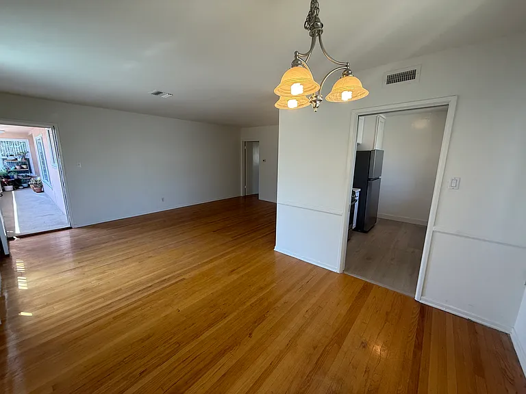 R&A INVESTMENTS HOLT — Photo 16