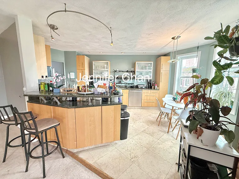 210 Chestnut Hill Ave #5 — Photo 1