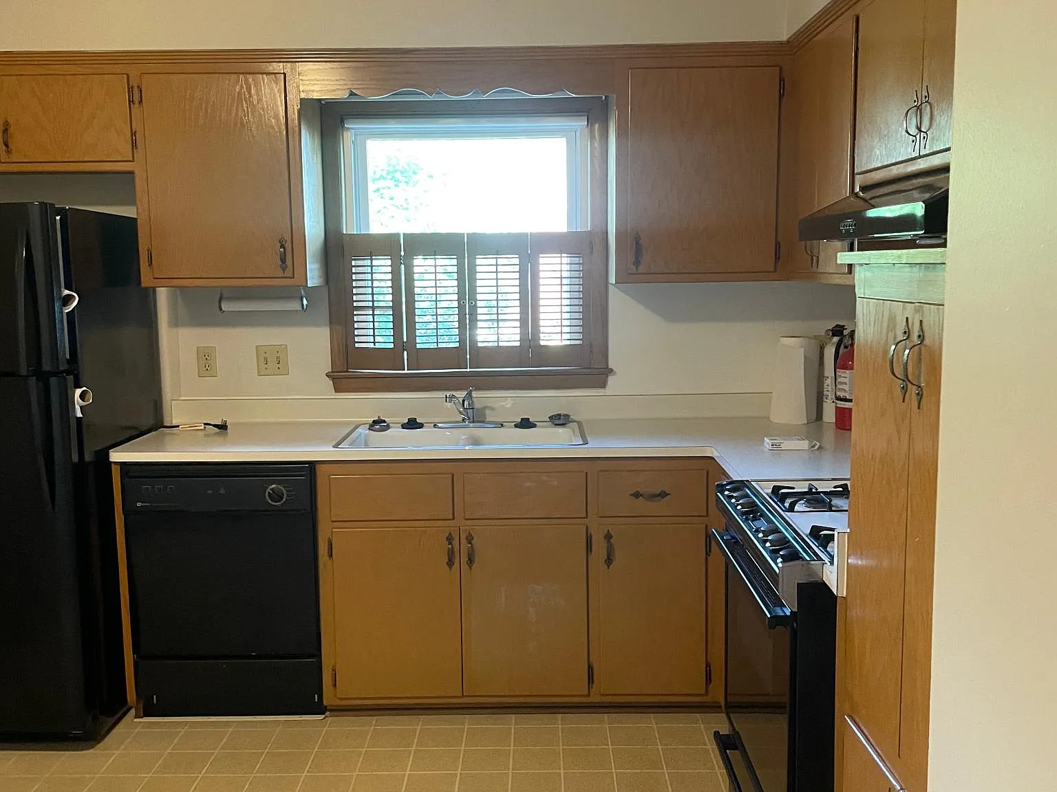 8623 Ludington Ct — Photo 2