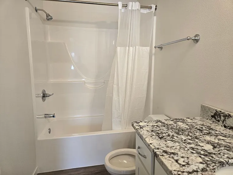 1609-1615-1654 Aspen Ct — Photo 24