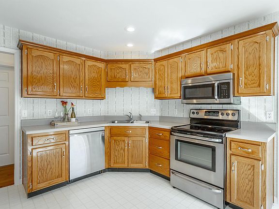 5th image of 5608 Kristy Ln