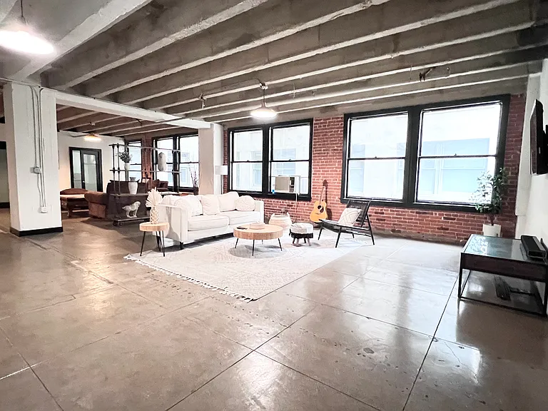 Spring Tower Lofts — Photo 5
