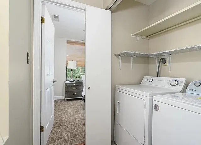 5345 Pershing Ave #2B — Photo 12