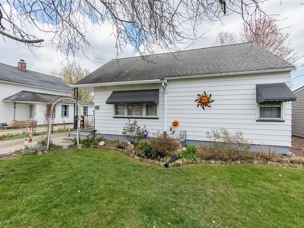 294 West St, Berea, OH 44017