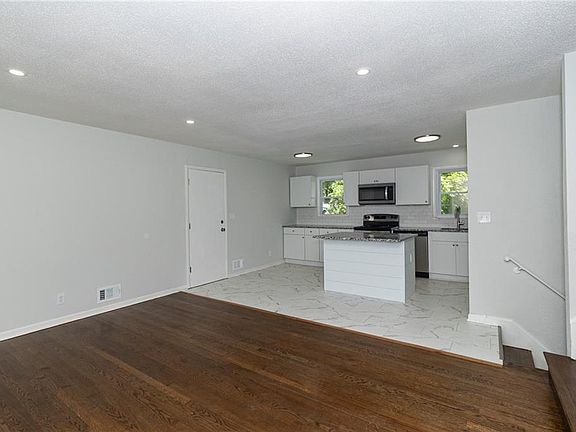 4th image of 7906 E 88th Pl