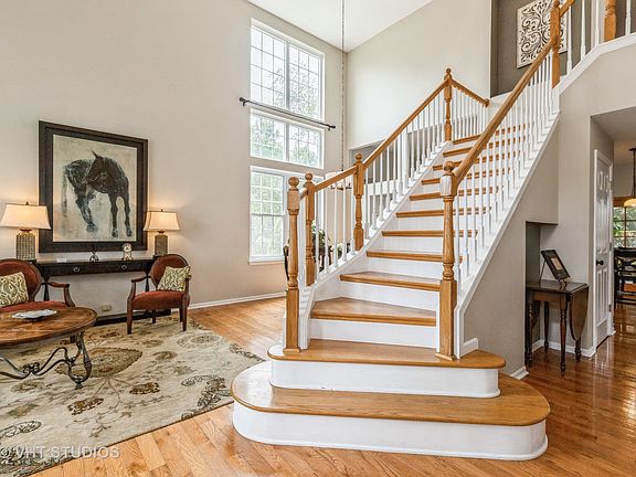 2nd image of 402 Ashford Ln