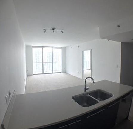 4th image of 55 SE 6th St #37