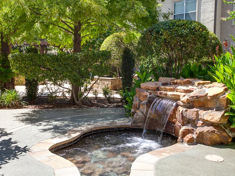 Dallas, TX Apartment Homes — Photo 25