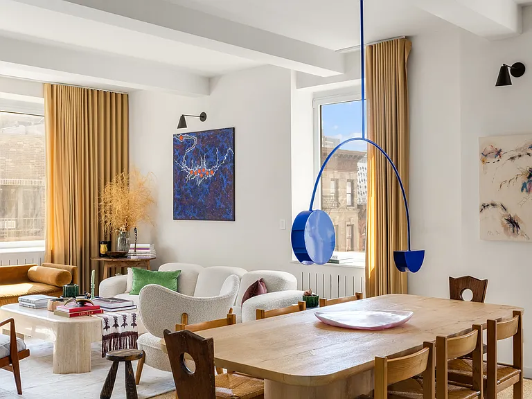 251 W 19th St #5D — Photo 12
