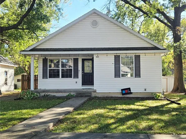 807 W 3rd St, Pittsburg, KS 66762