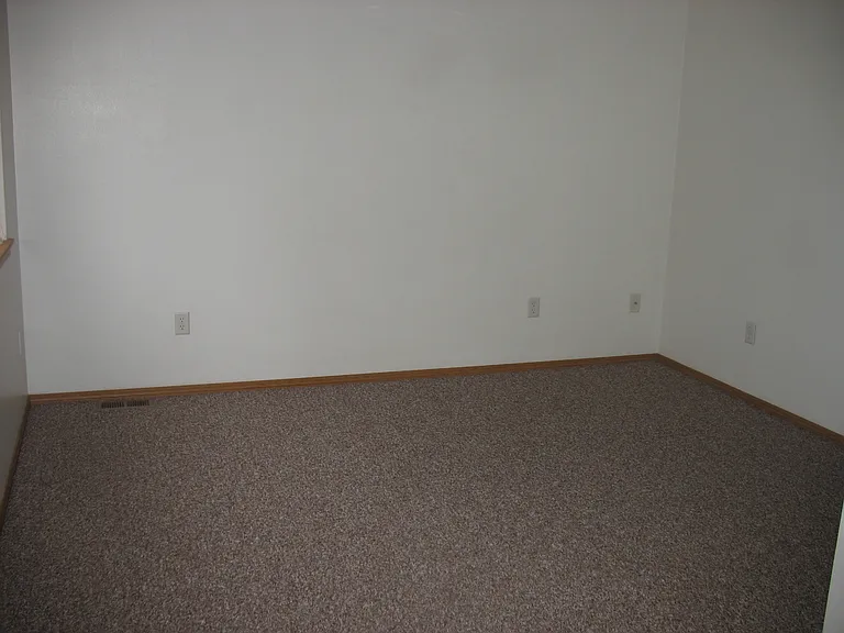 936 Palmer St — Photo 12