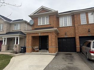 112 Bushmill Cir, Brampton, ON