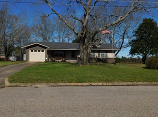 3219 Springdale Dr, Dothan, AL 36303