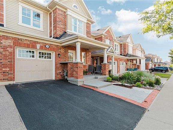 4th image of 13 Arbourview Cres