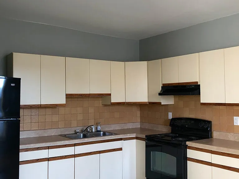 1614 Hoffner St #2 — Photo 6