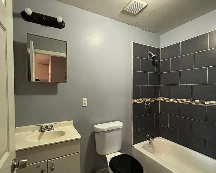 417 15th Ave #2L — Photo 3