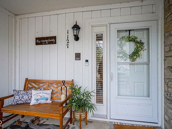5th image of 1127 Island Woods Dr #56