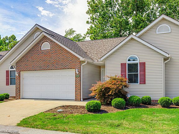 2nd image of 1378 Waters Edge Dr