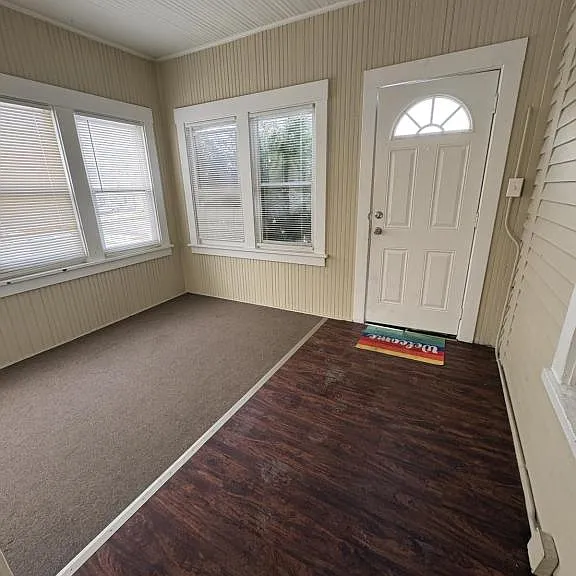 107 E 2nd St #107 — Photo 2