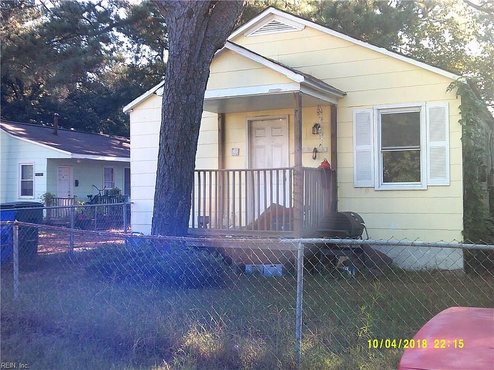 2nd image of 9548 17th Bay St APT 1