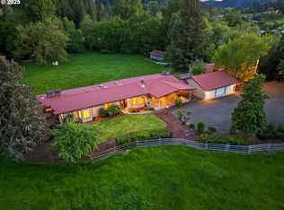 2233 Riverside Dr, Myrtle Creek, OR 97457