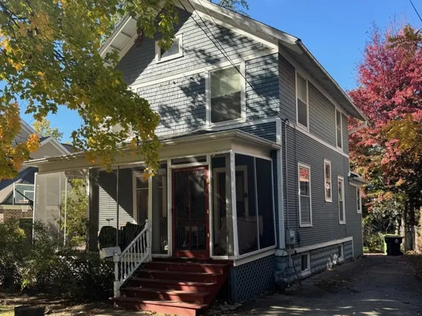 512 S Crescent Ave, Park Ridge, IL 60068