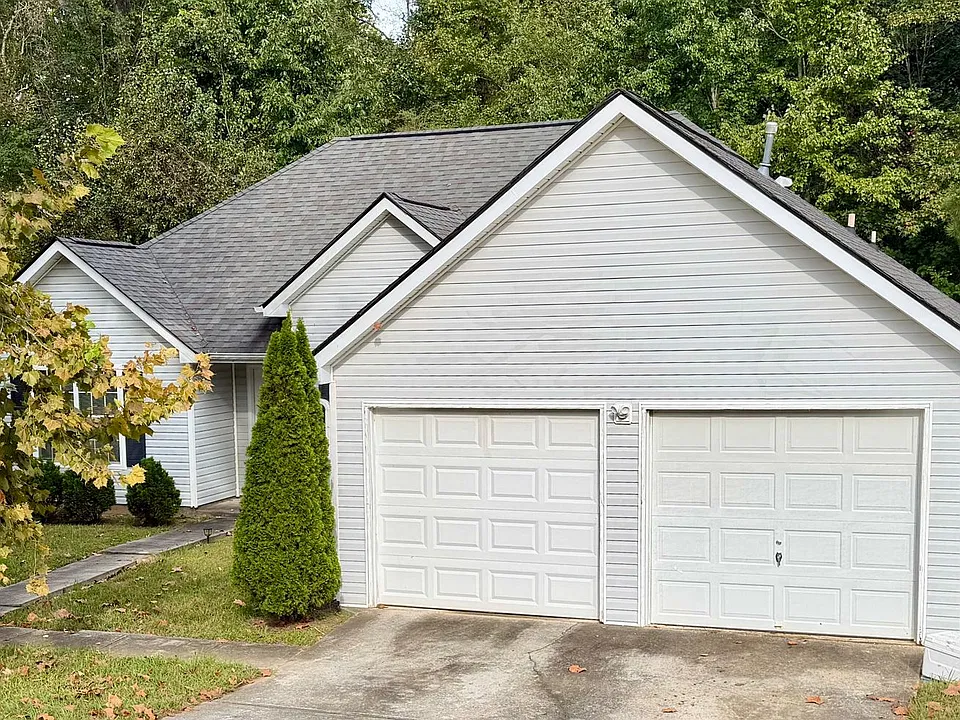 206 Goldleaf Dr