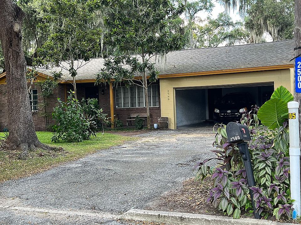 2nd image of 2500 Lake Wade Ct