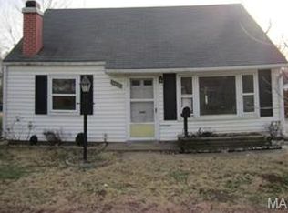11010 Saint Raphael Ln, Saint Ann, MO 63074