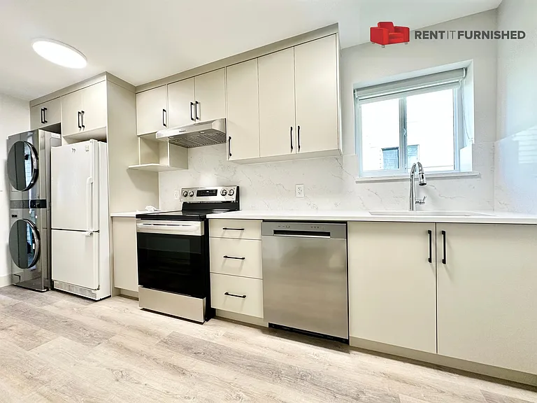8960 Ash St — Photo 4