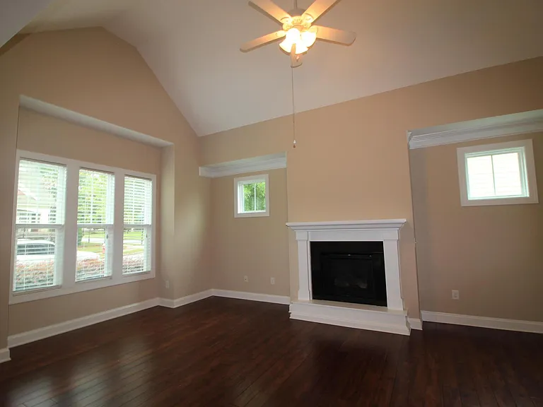 1605 Hemby Ridge Ln — Photo 3