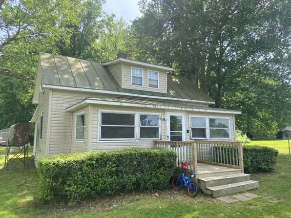 2830 Oakland Rd, Farnham, VA 22460