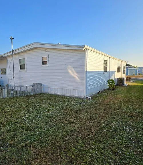 114 Elise Dr — Photo 39