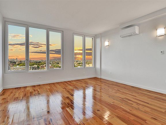 4th image of 17 Somers St #4F