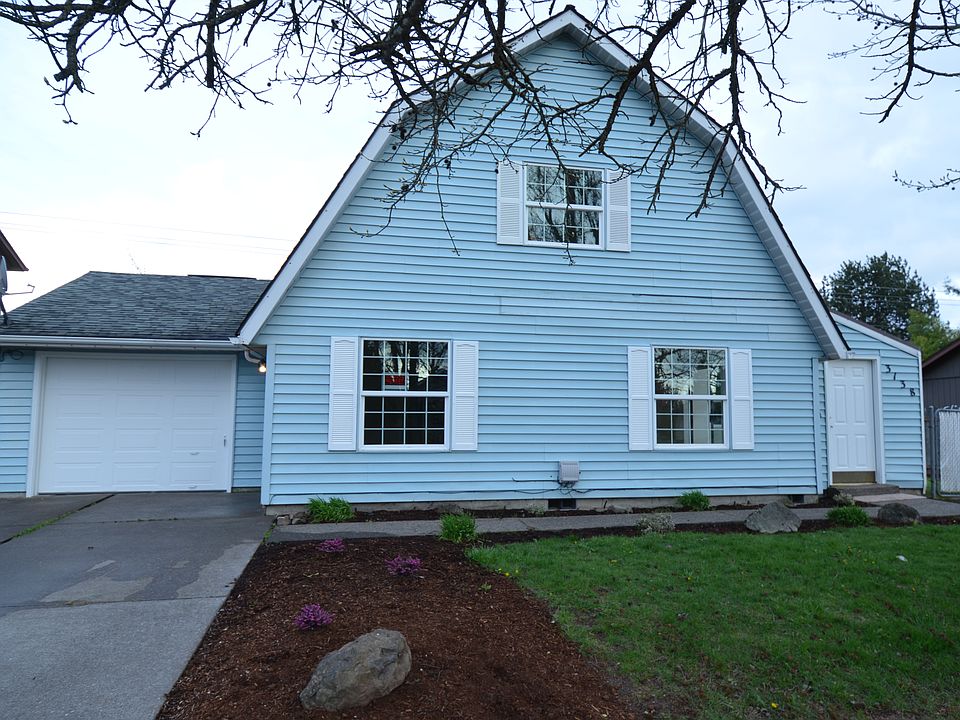 1st image of 3138 Woodleaf St NE