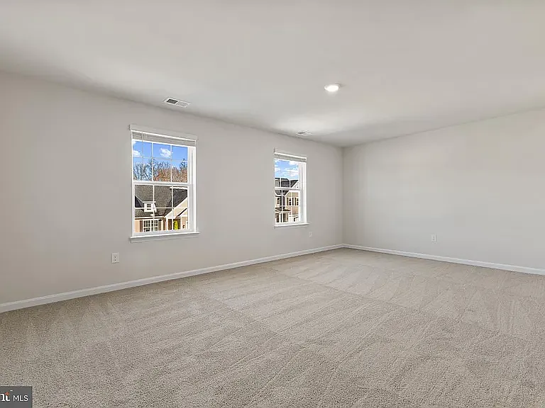 574 Atkinson St — Photo 13