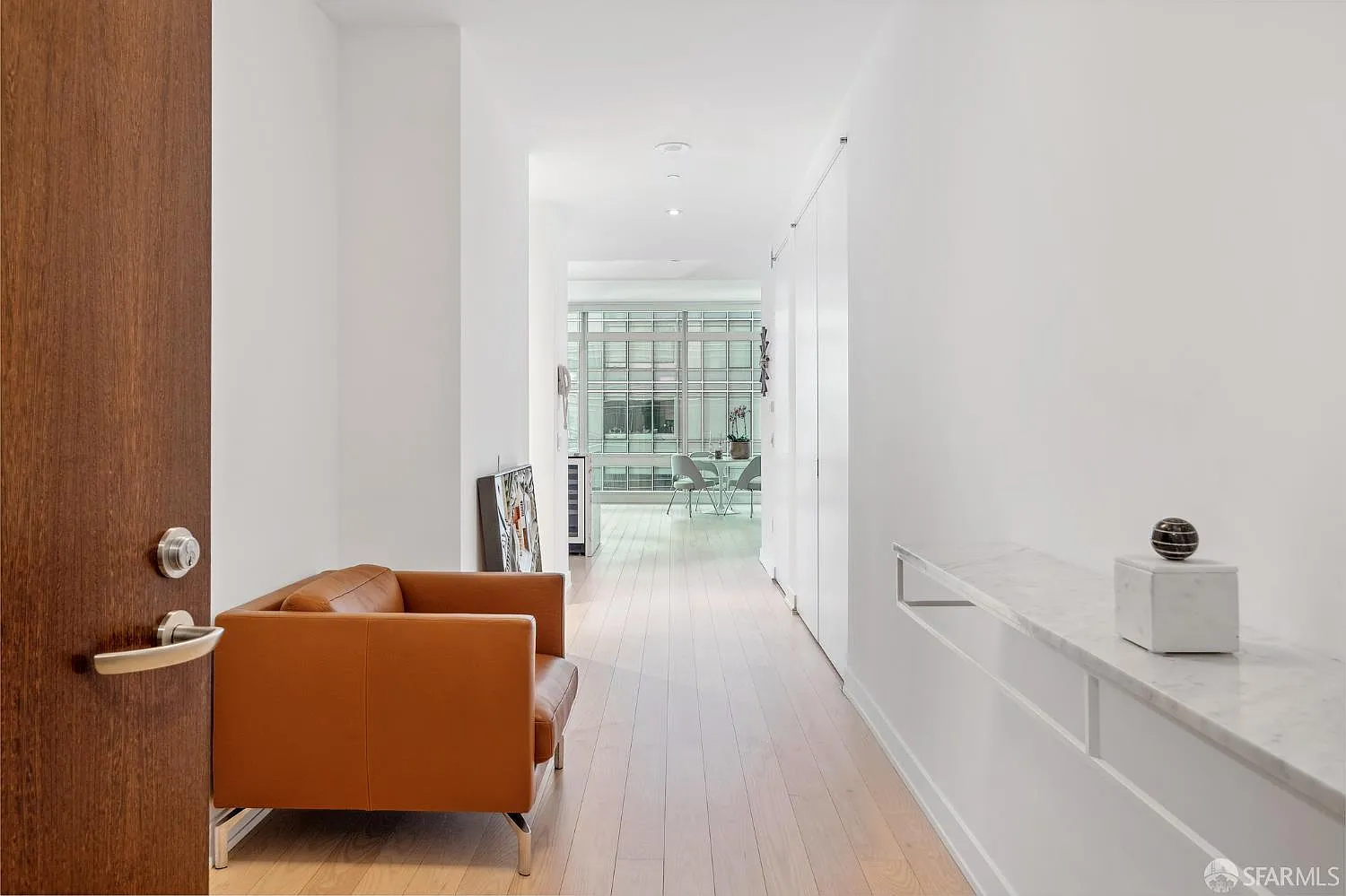 1 bed, 2.0 bath, 1633 sqft, $8,900 — Photo 2