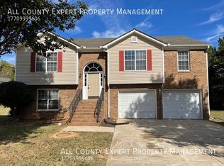 6389 Castle Court Way, Lithonia, GA 30058