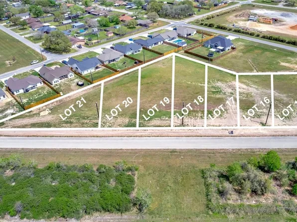 314 Warehouse Rd, Victoria, TX 77905