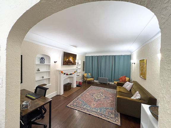 4th image of 2335 W Farwell Ave APT 1S