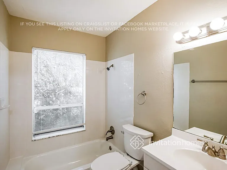8400 NW 49th St — Photo 14