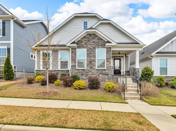 233 Stone River Dr, Wendell, NC 27591