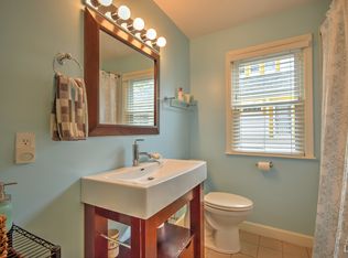 26 Farwell St, Madison, WI 53704