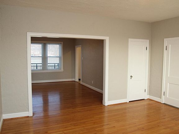 4th image of 7507 Oxford Dr APT 3W