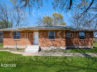 325 W Pleasant Run Rd, Lancaster, TX 75146