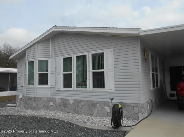 15168 Brookridge Blvd, Brooksville, FL 34613