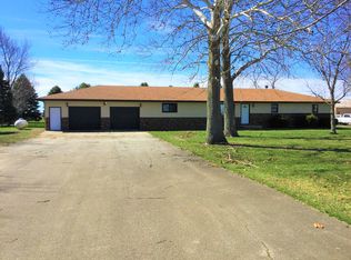 485 E 300n Rd, Gibson City, IL 60936