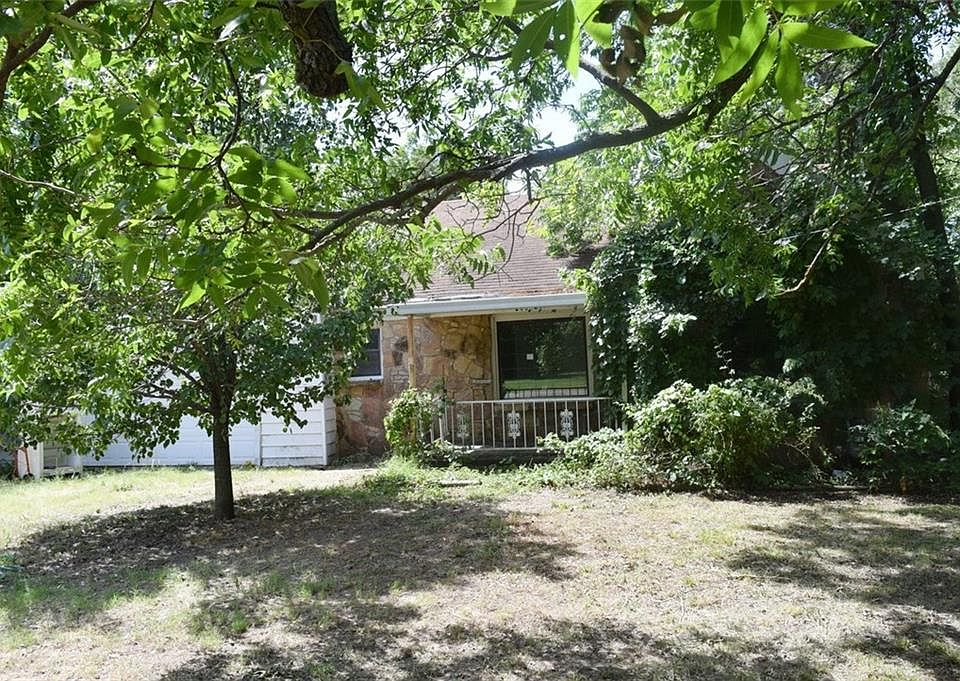 1st image of 8132 NW 13th St