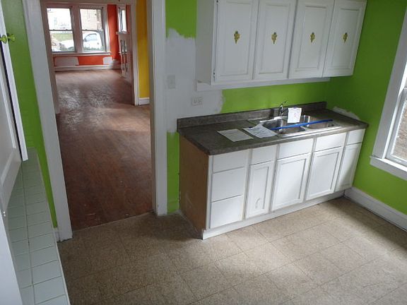 5th image of 1242 S Scoville Ave